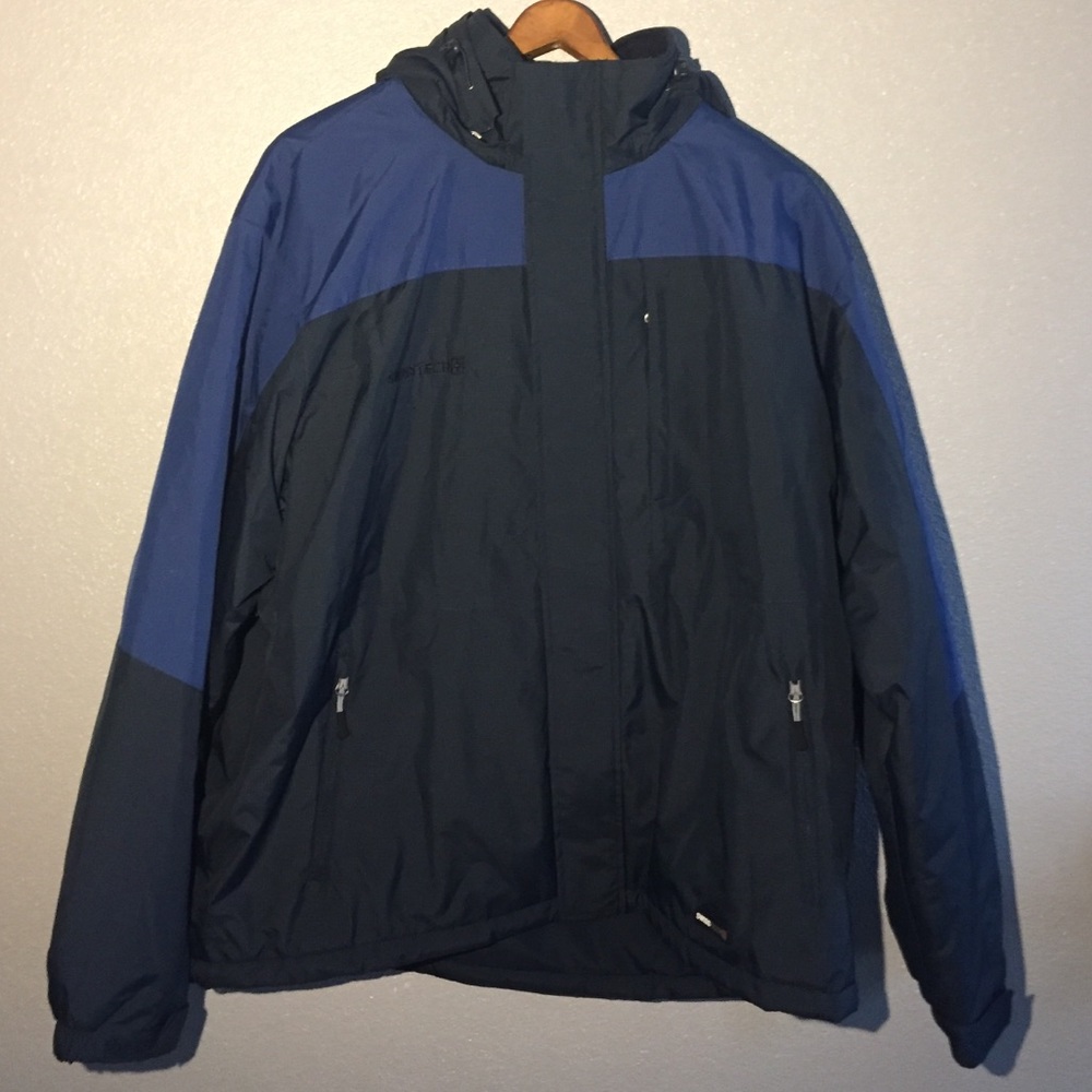 Swiss Tech mid weight  jacket brand new